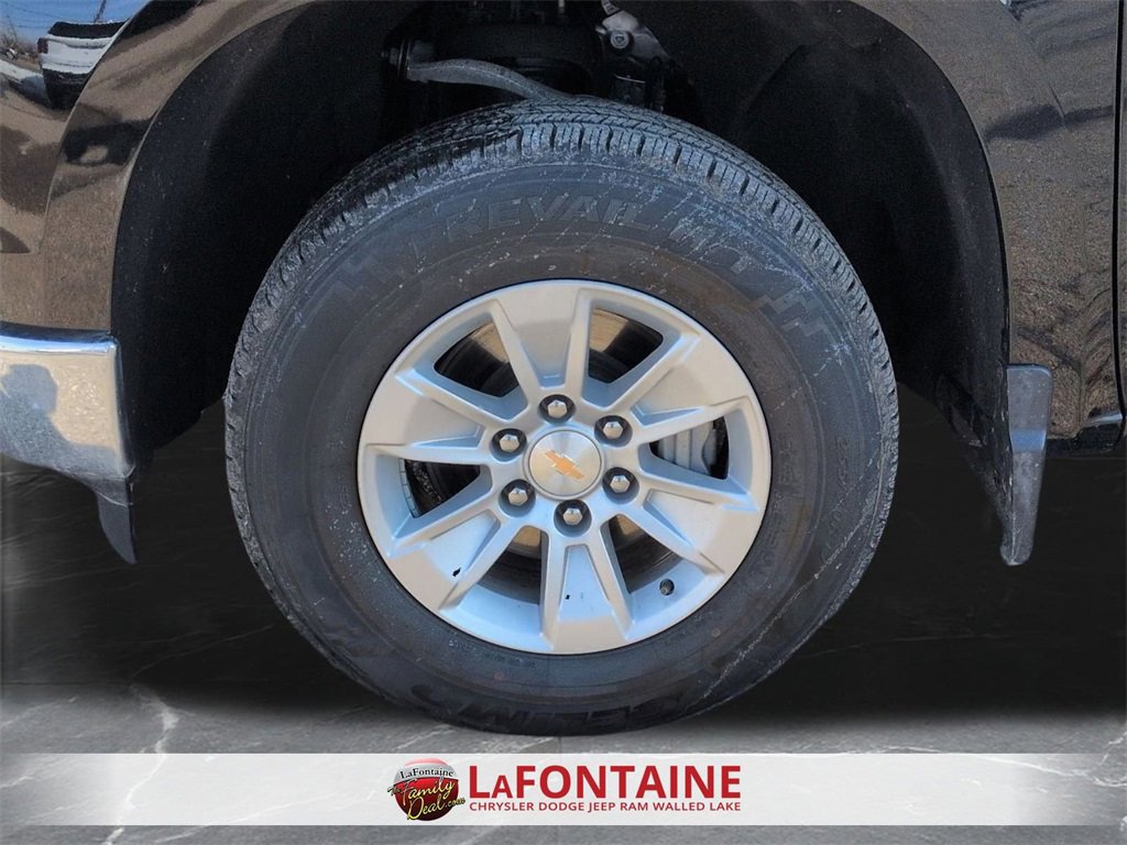 Used 2025 Chevrolet Silverado 1500 LT image 32