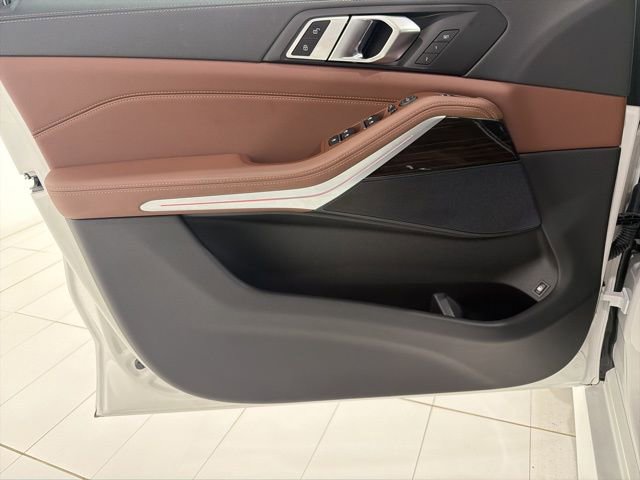 Certified 2023 BMW X5 xDrive45e w/ Executive Package image 10