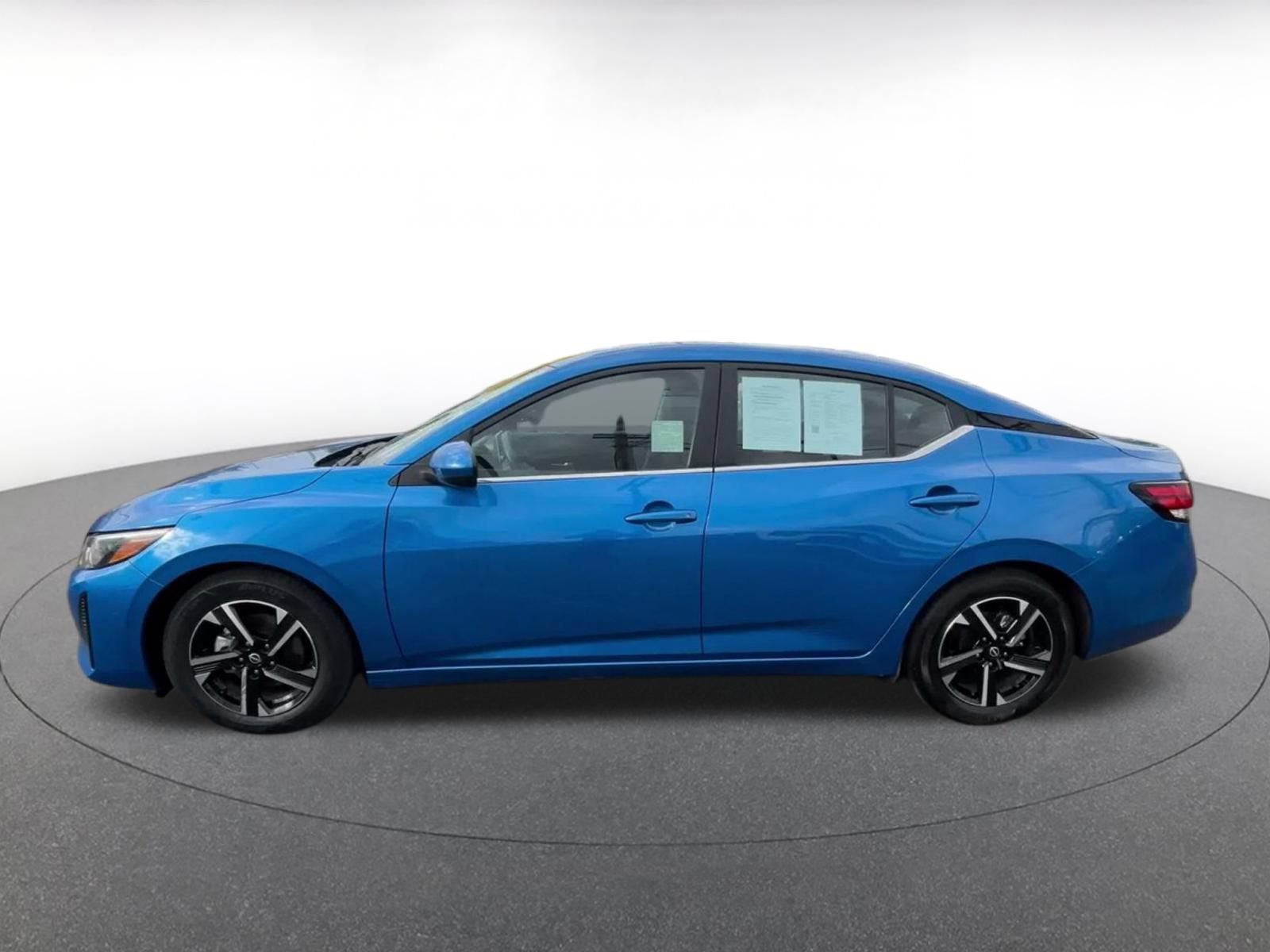 Used 2025 Nissan Sentra SV FWD image 7