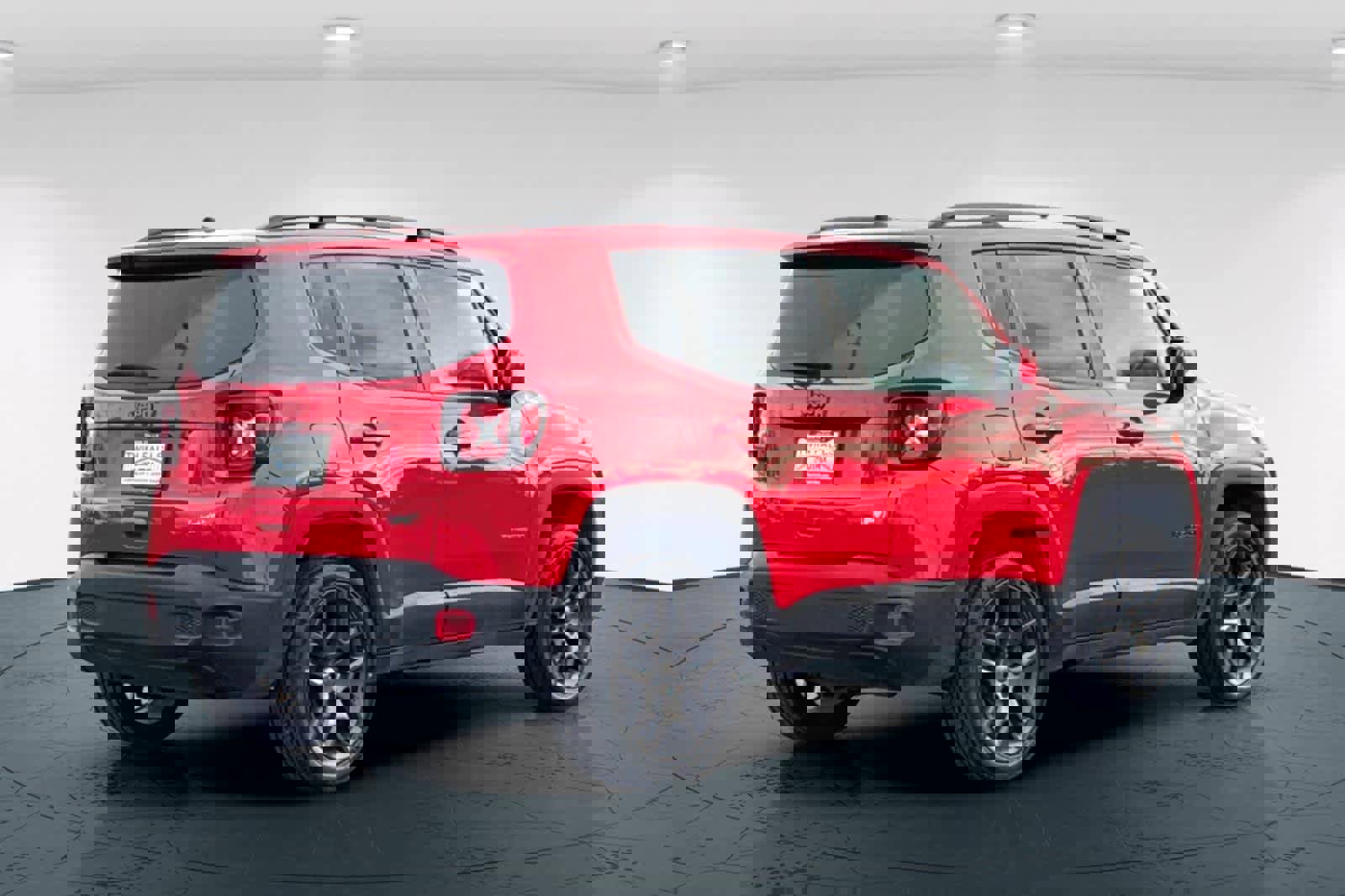 Used 2022 Jeep Renegade Latitude w/ Convenience Group image 2