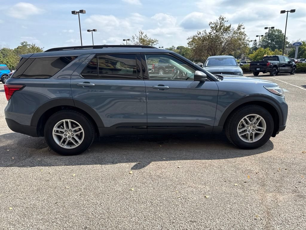 Used 2026 Ford Explorer Active w/ Active Comfort Package RWD image 11