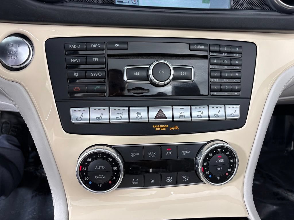Used 2014 Mercedes-Benz SL 550 image 30