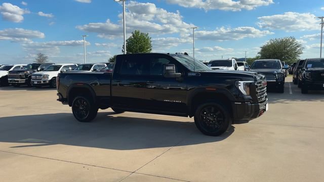 Used 2025 GMC Sierra 2500 AT4 w/ AT4 Premium Plus Package image 9