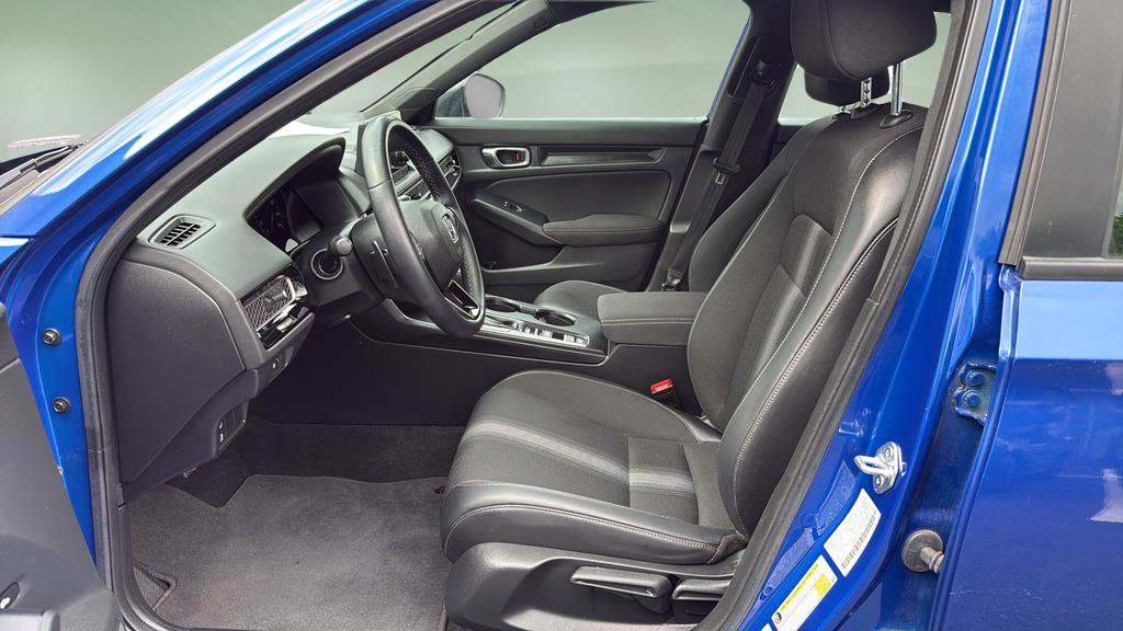 Used 2023 Honda Civic Sport image 11