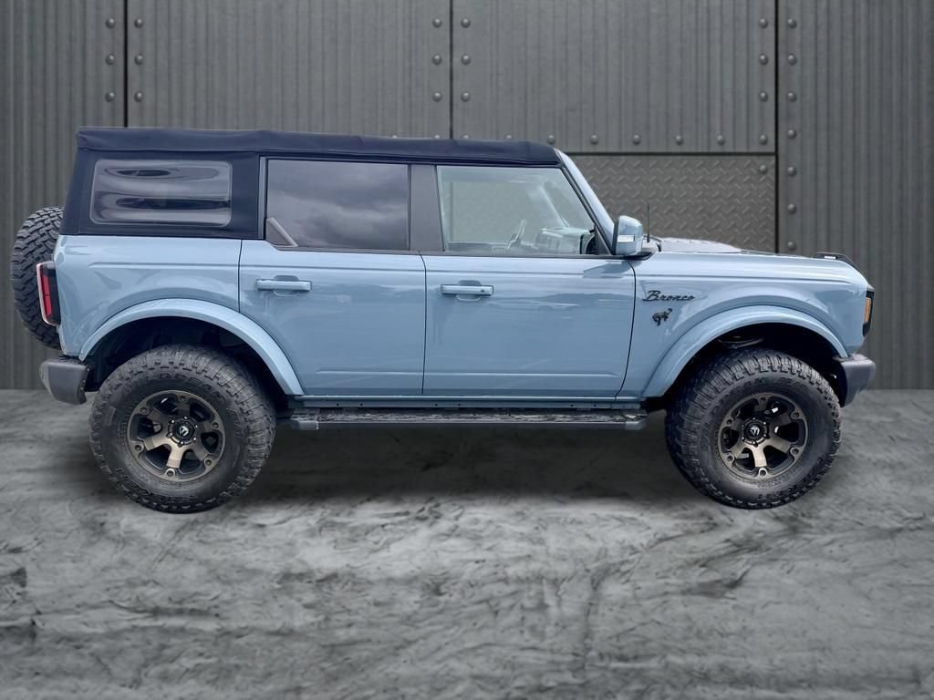 Used 2021 Ford Bronco Outer Banks w/ Sasquatch Package AWD/4WD image 2