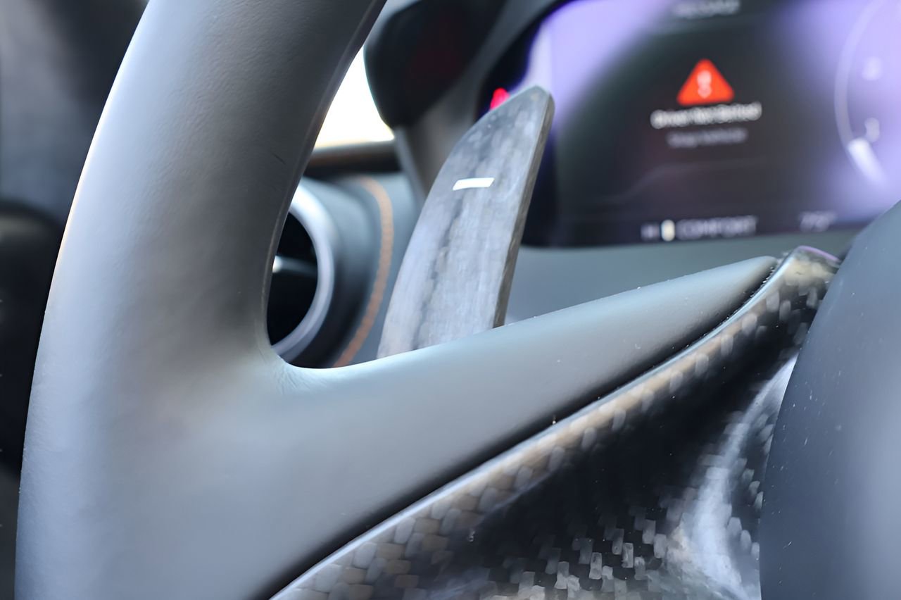 Used 2026 McLaren 750S Spider image 24