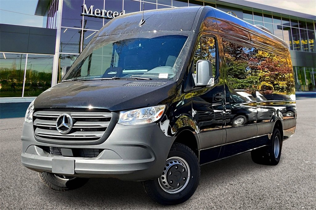 New 2025 Mercedes-Benz Sprinter 4500 video 2