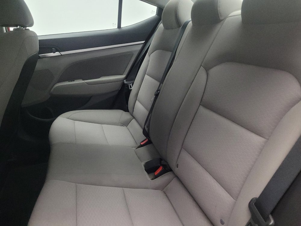 Used 2020 Hyundai Elantra SEL FWD image 18