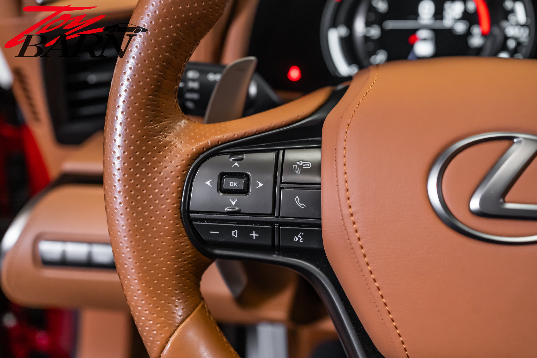 Used 2022 Lexus LC 500 Convertible w/ Touring Package RWD image 39