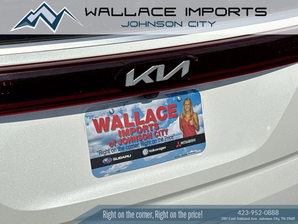 Used 2022 Kia Carnival SX FWD image 10