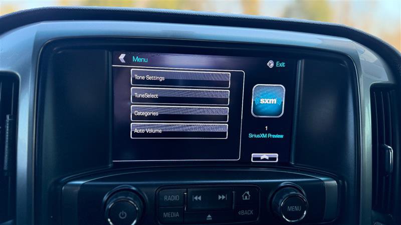 Used 2018 Chevrolet Silverado 1500 LT w/ All Star Edition image 32