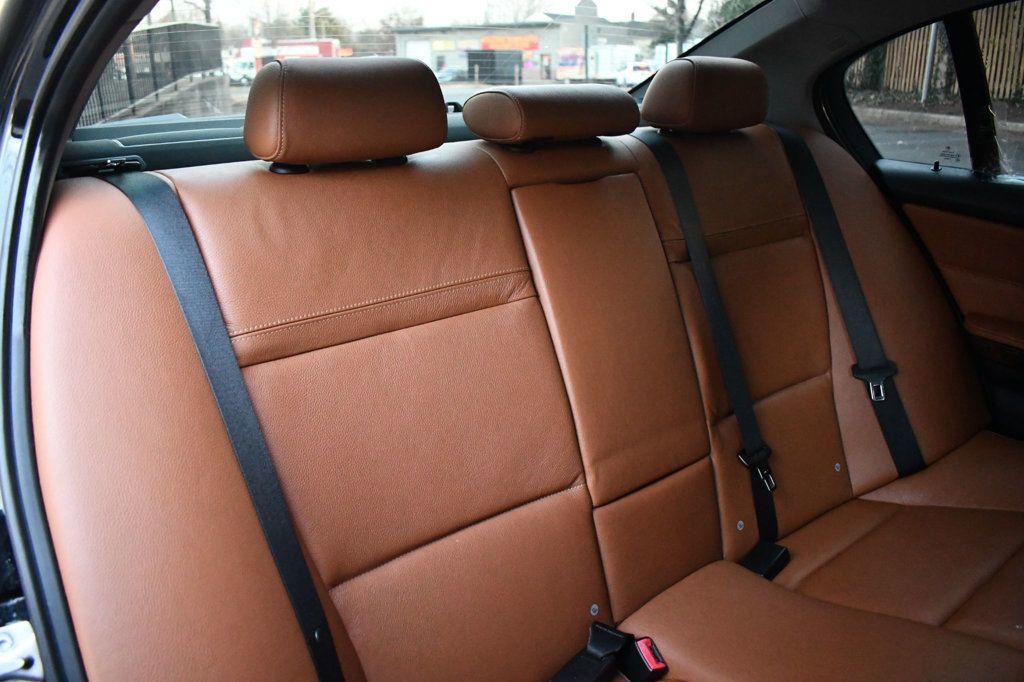 Used 2011 BMW 328i xDrive Sedan w/ Premium Pkg image 25