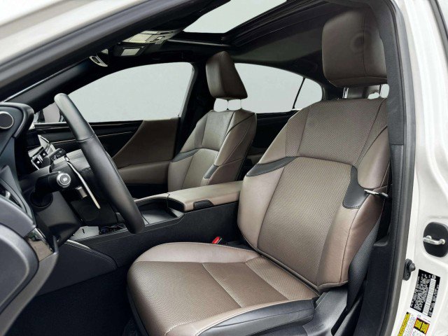 Used 2023 Lexus ES 350 image 19