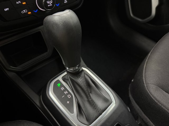 Used 2020 Jeep Renegade Sport image 21