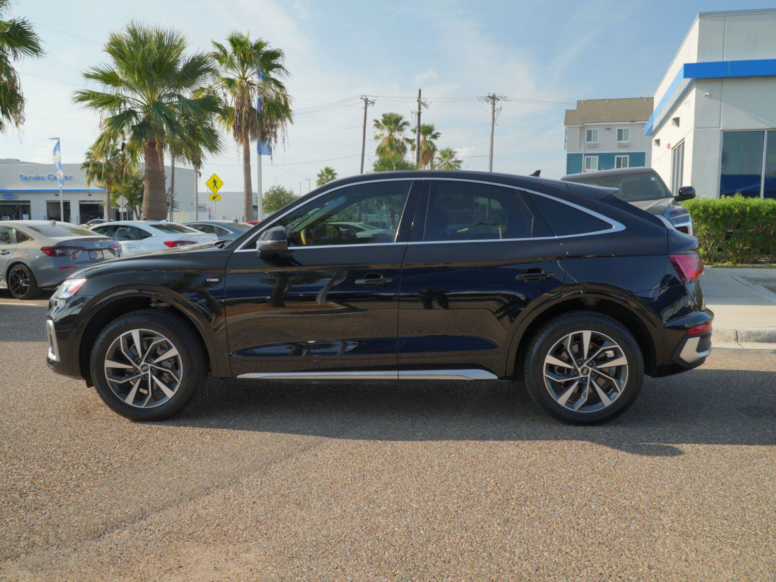Used 2023 Audi Q5 2.0T Premium Plus w/ Premium Plus Package AWD/4WD image 15
