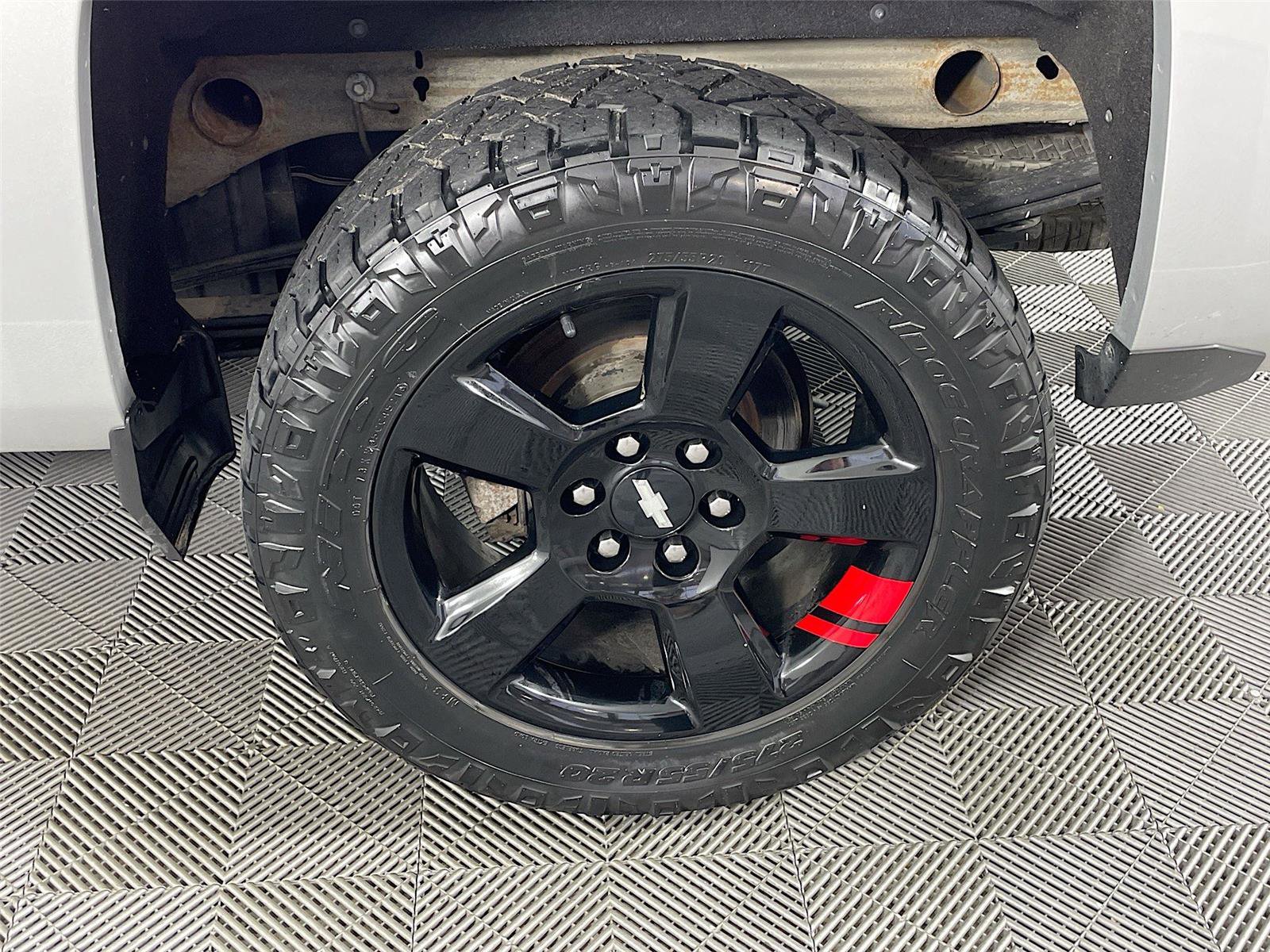 Used 2018 Chevrolet Silverado 1500 LTZ Z71 w/ Redline Edition image 34