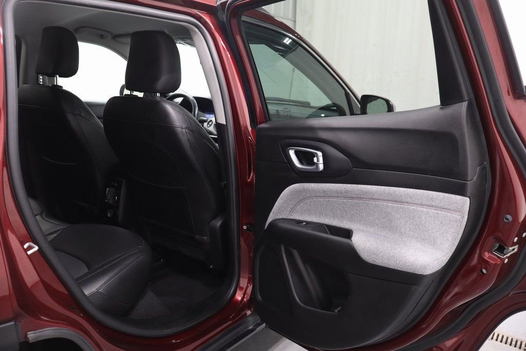 Used 2022 Jeep Compass Latitude AWD/4WD image 17