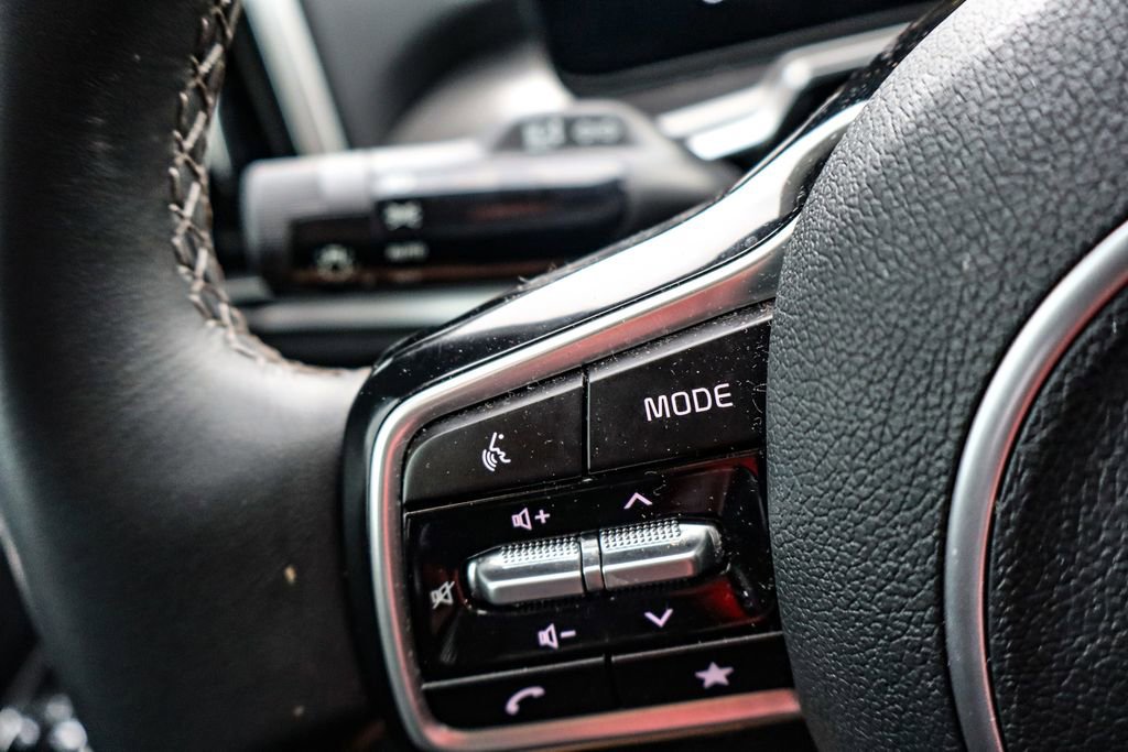 Used 2025 Kia Sorento S w/ Panoramic Sunroof Package image 25