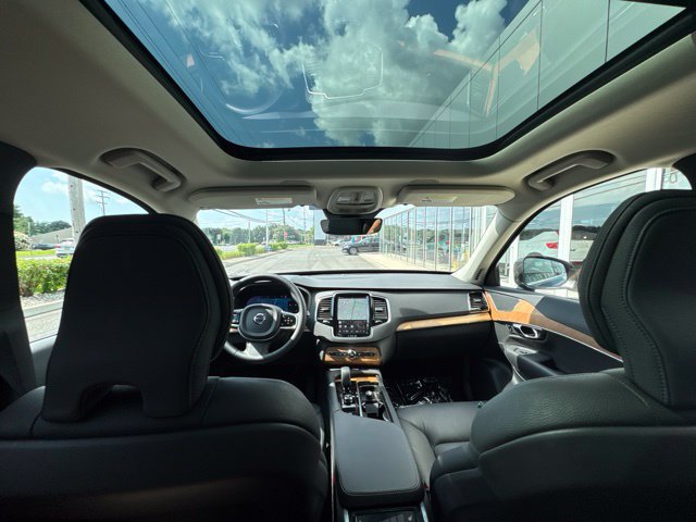 Certified 2024 Volvo XC90 B5 Plus AWD/4WD image 18