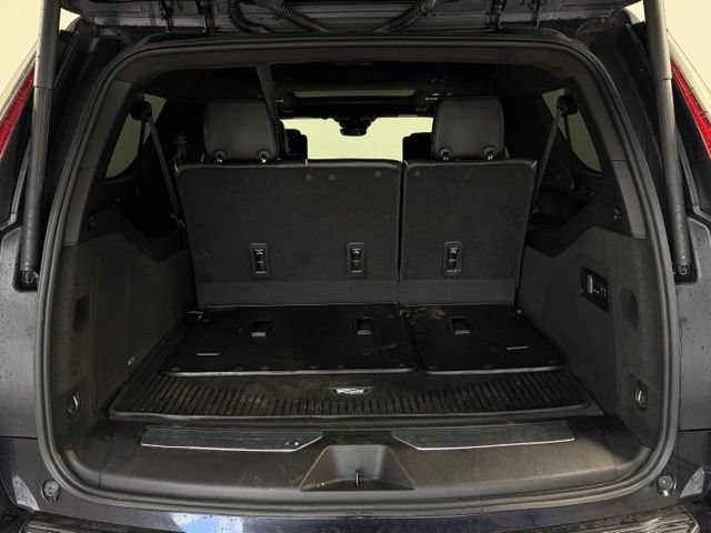 Used 2022 Cadillac Escalade ESV Sport Platinum AWD/4WD image 17