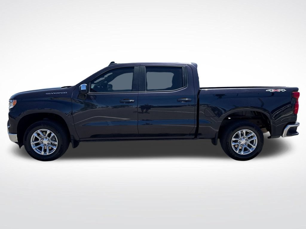 Used 2024 Chevrolet Silverado 1500 LT AWD/4WD image 2