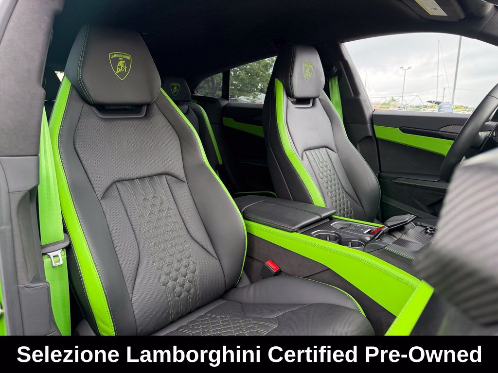 Used 2025 Lamborghini Urus SE AWD/4WD image 45