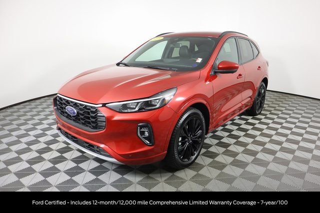 Certified 2023 Ford Escape ST-Line Elite AWD/4WD image 2