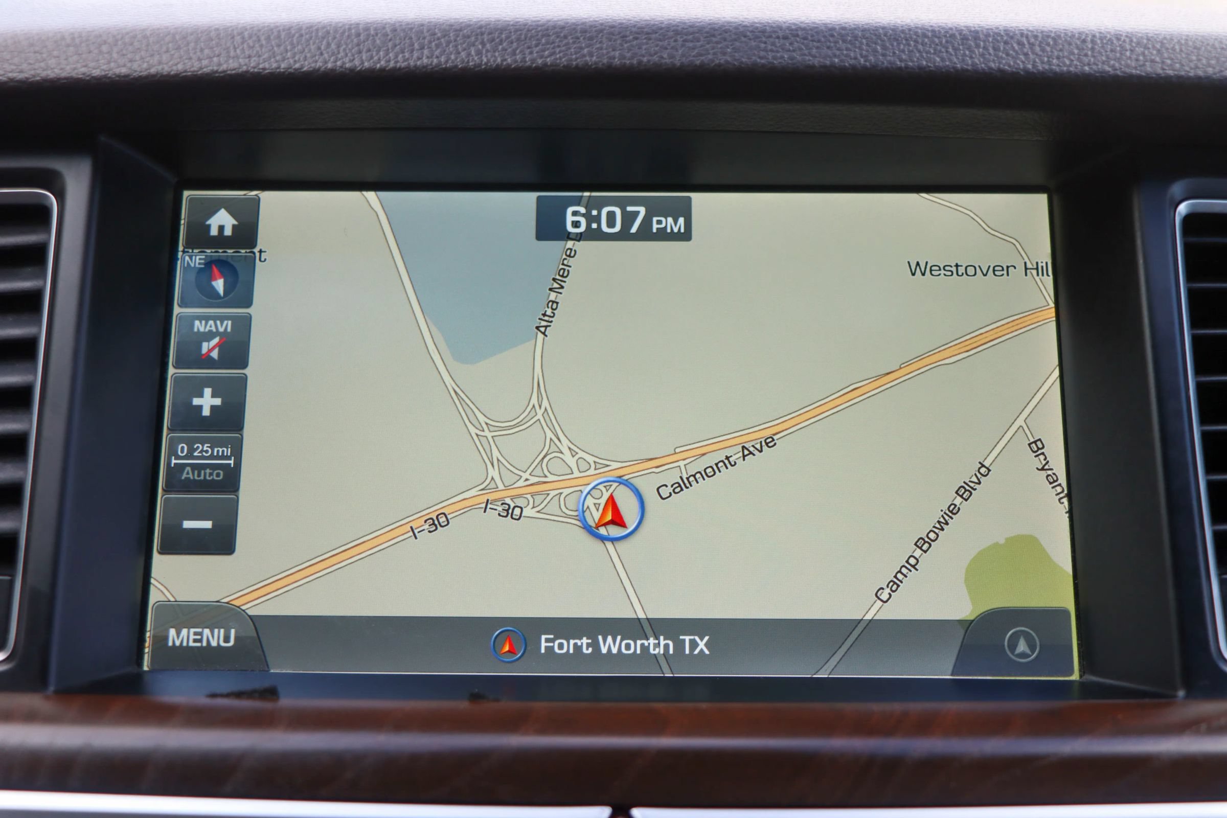 Used 2015 Hyundai Genesis 3.8 w/ Option Group 04 AWD/4WD image 34