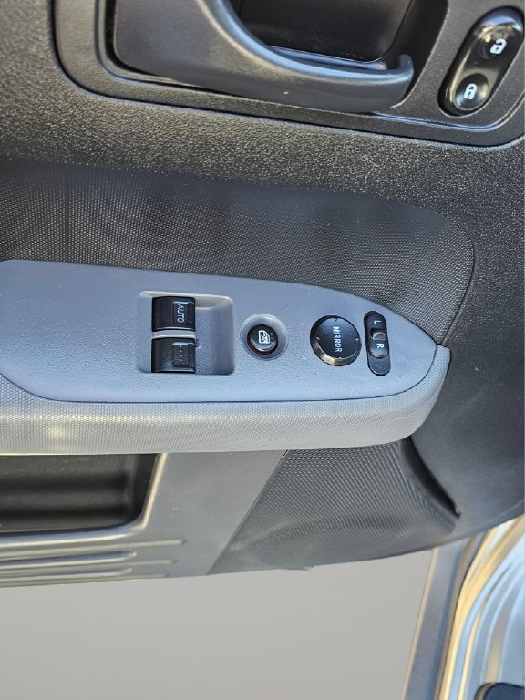 Used 2004 Honda Element EX image 26