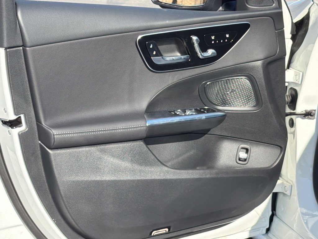 New 2026 Mercedes-Benz C 300 Sedan image 17