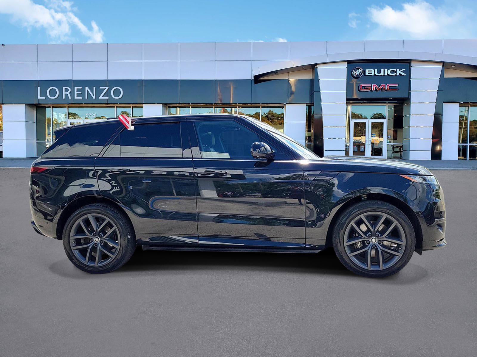 Used 2023 Land Rover Range Rover Sport SE Dynamic AWD/4WD image 4