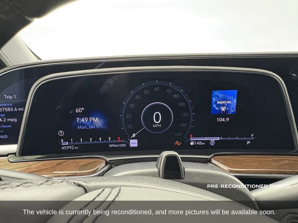 Used 2023 Cadillac Escalade Sport Platinum w/ LPO, ONYX Package image 16