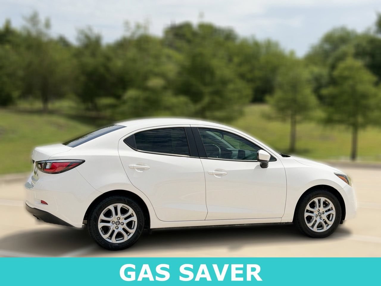 Used 2018 Toyota Yaris iA FWD image 4