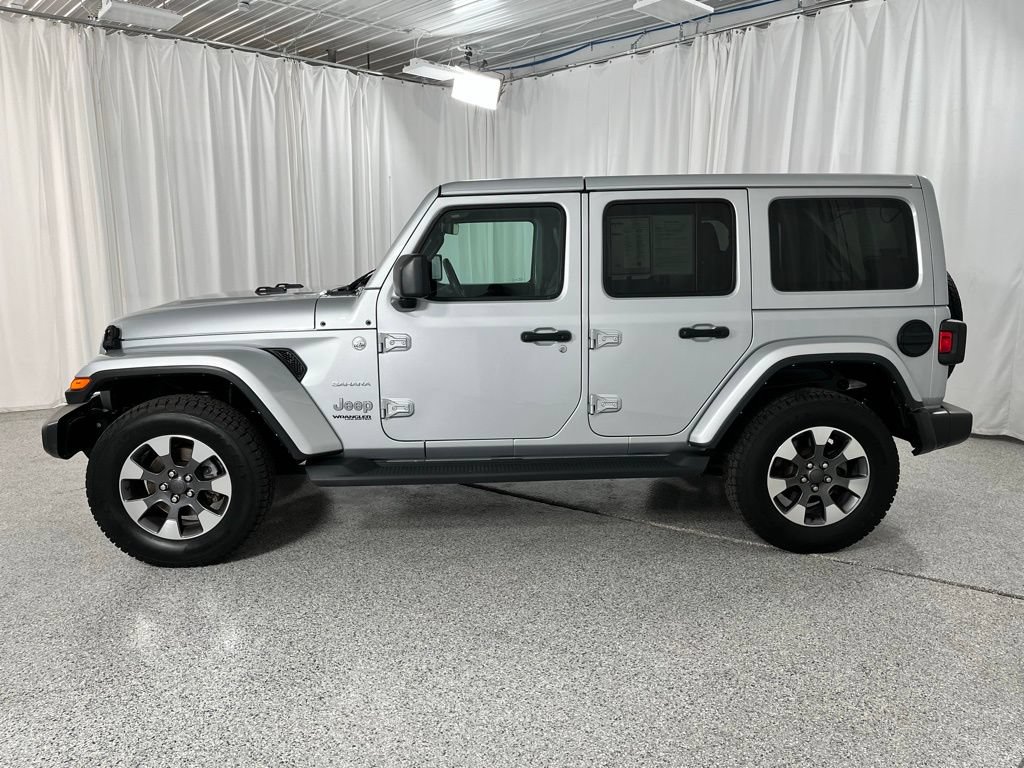 Used 2022 Jeep Wrangler Unlimited Sahara w/ Cold Weather Group AWD/4WD image 2