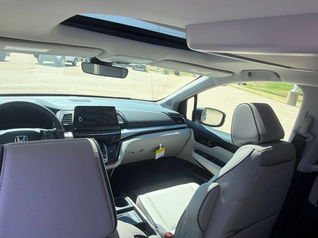 New 2026 Honda Odyssey Touring image 30