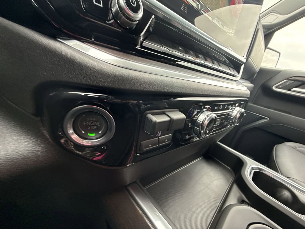 Certified 2026 GMC Sierra 1500 SLT w/ SLT Premium Package AWD/4WD image 23