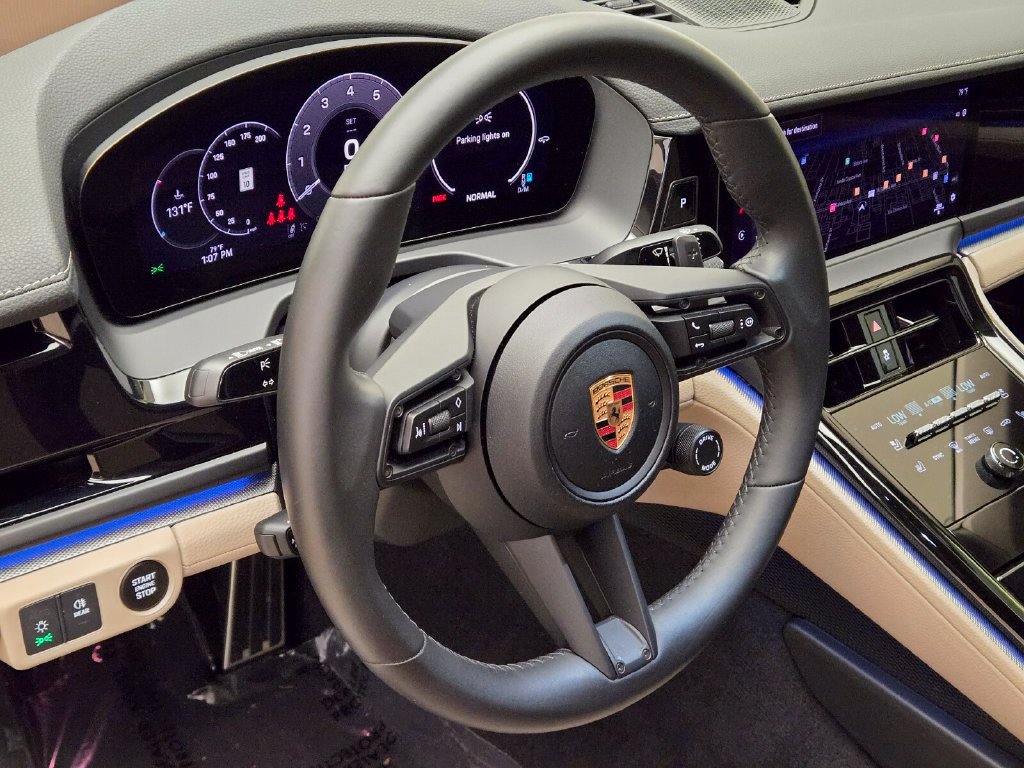 Used 2025 Porsche Panamera 4 AWD/4WD image 34