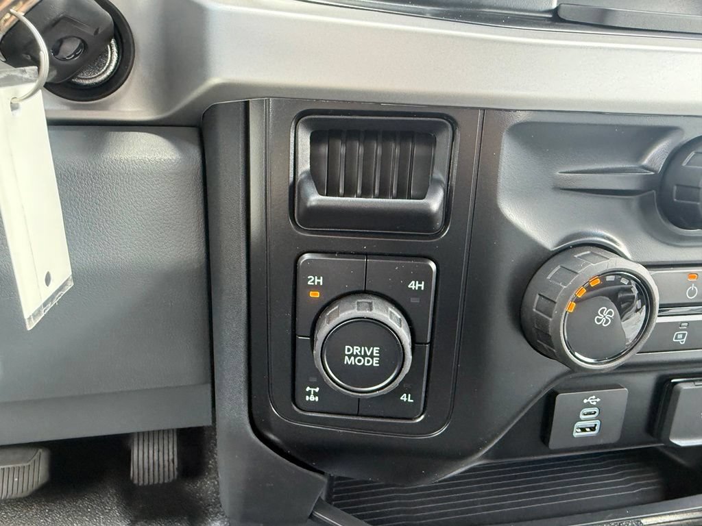 New 2026 Ford F250 XL AWD/4WD image 28