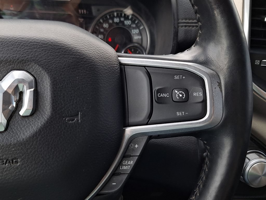 Used 2020 RAM 1500 Laramie AWD/4WD image 17