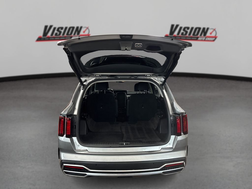 Certified 2023 Kia Sorento EX image 11