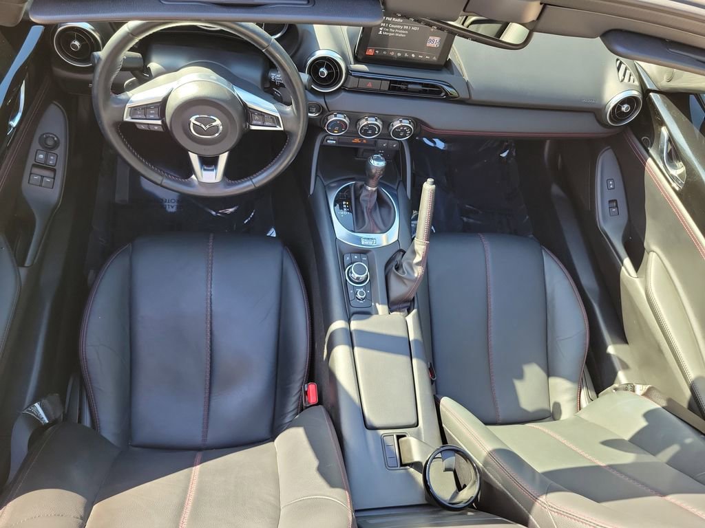 Used 2019 MAZDA MX-5 Miata RF Grand Touring RWD image 11