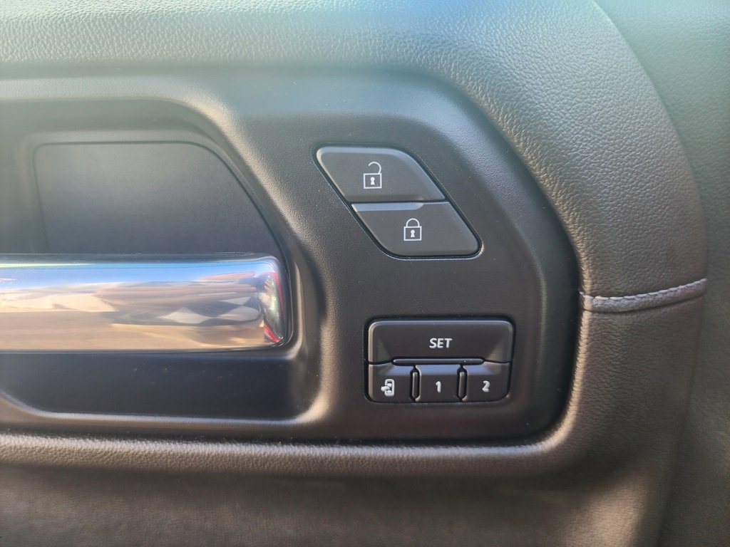 Used 2022 GMC Sierra 1500 SLT w/ SLT Premium Plus Package image 25