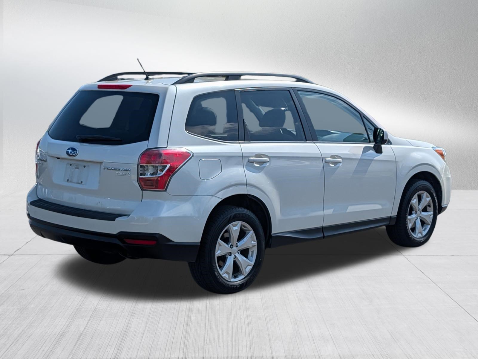 Used 2014 Subaru Forester 2.5i Premium w/ Popular Package #2 AWD/4WD image 7