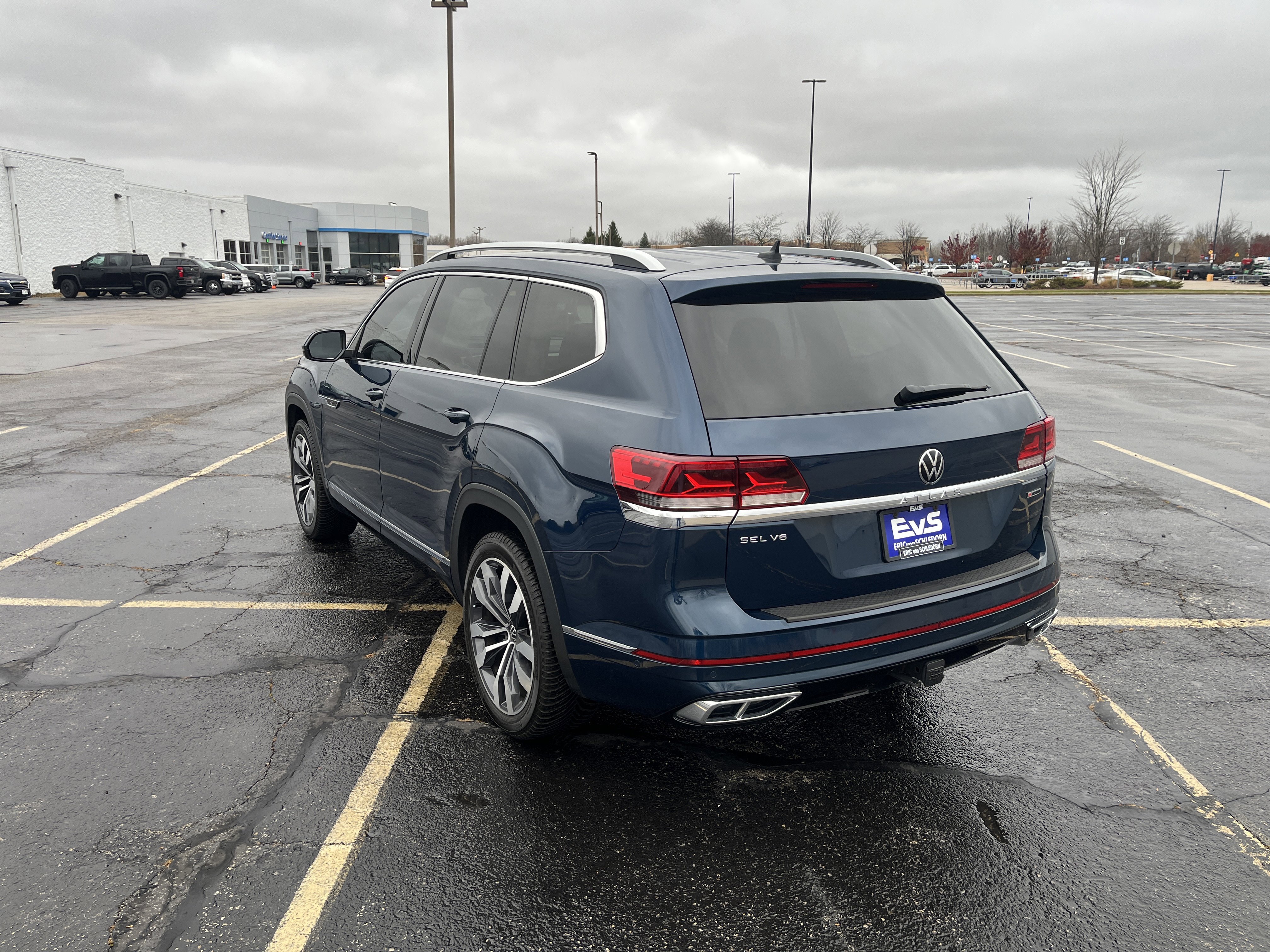 Used 2021 Volkswagen Atlas SEL Premium image 4