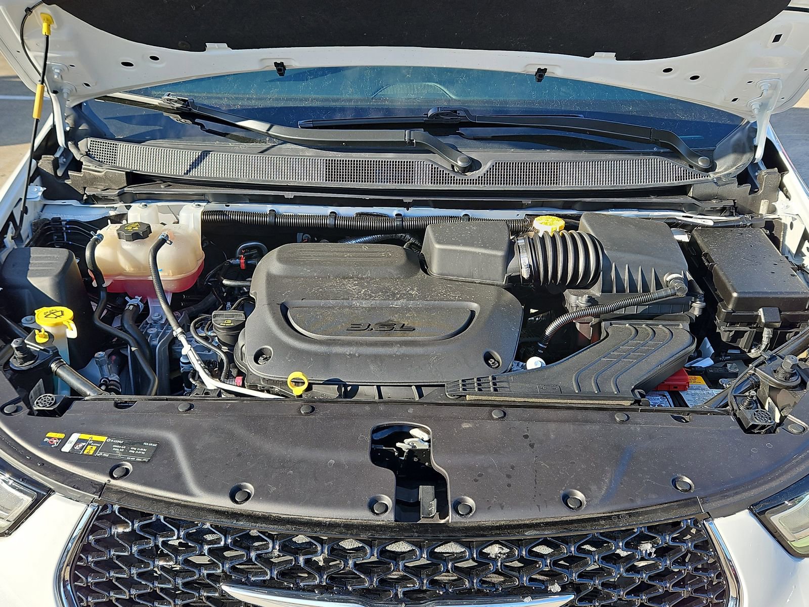 Used 2024 Chrysler Pacifica Touring image 10