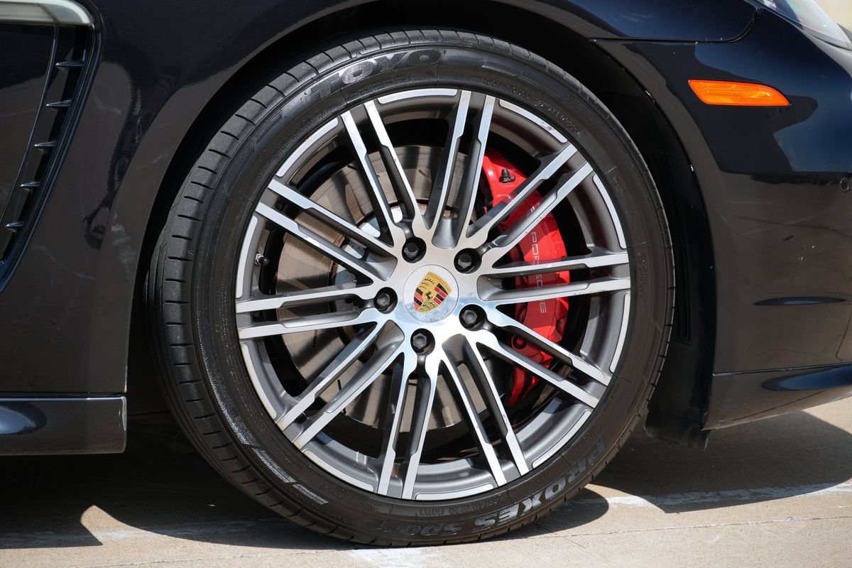 Used 2015 Porsche Panamera GTS w/ Premium Package Plus AWD/4WD image 39