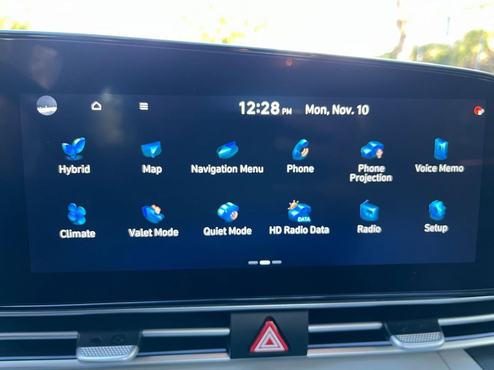 Used 2025 Hyundai Elantra Limited image 21