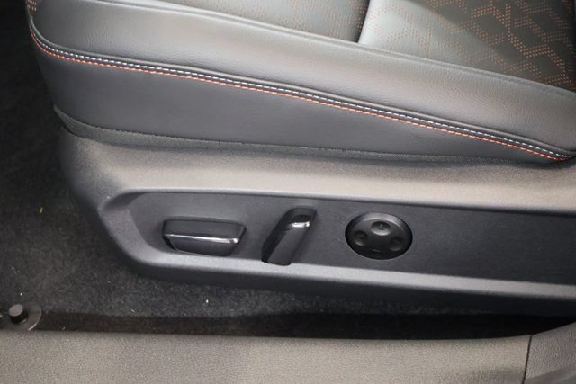 New 2026 Nissan Sentra SR w/ SR Premium Package FWD image 14