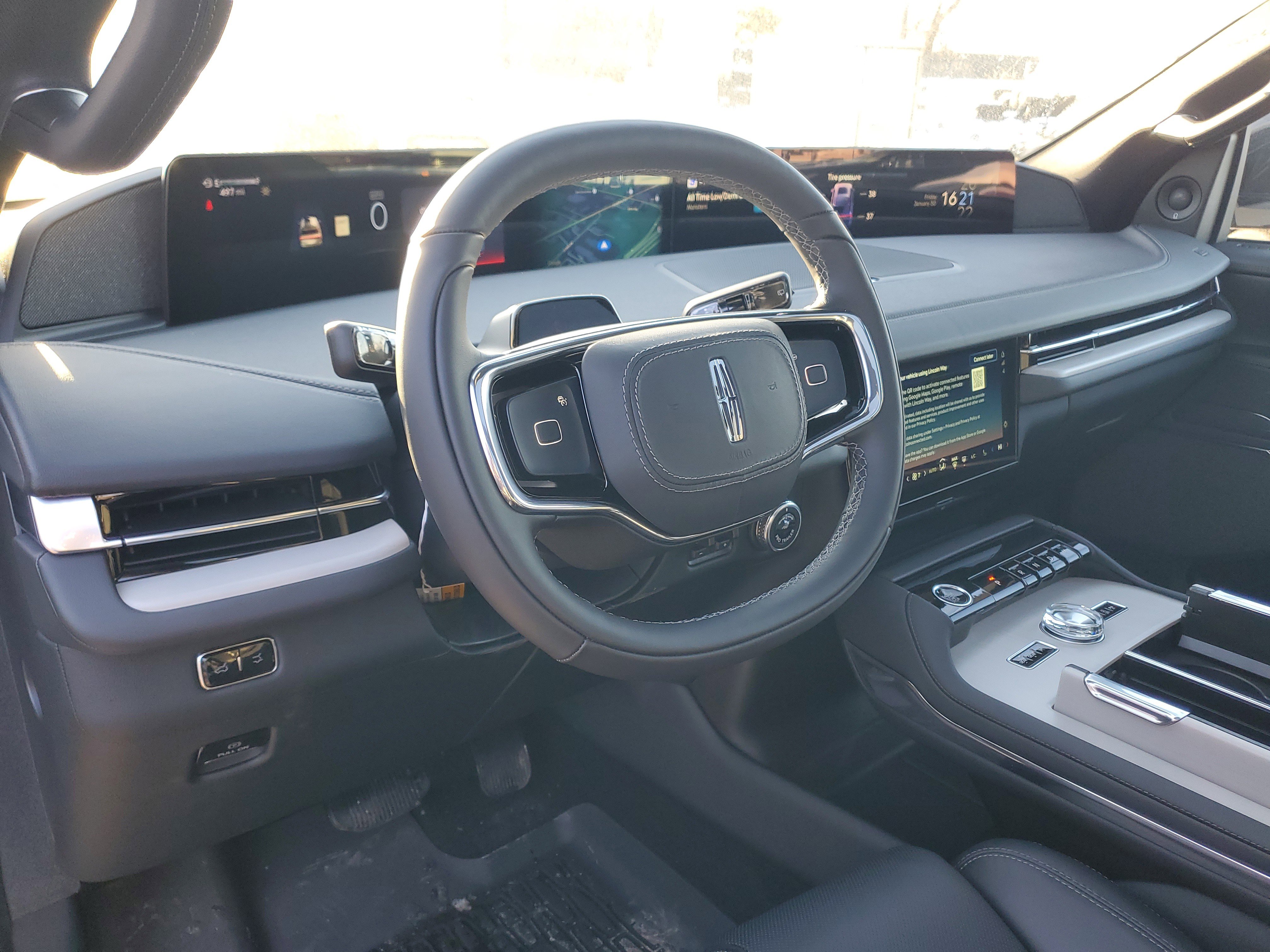 New 2025 Lincoln Navigator L Reserve w/ Jet Appearance Package image 14