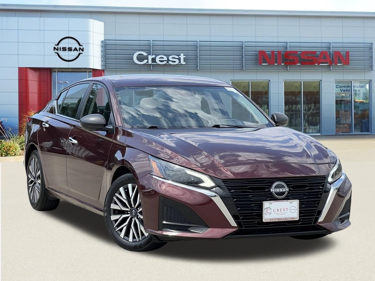 Used 2024 Nissan Altima 2.5 SV FWD image 1